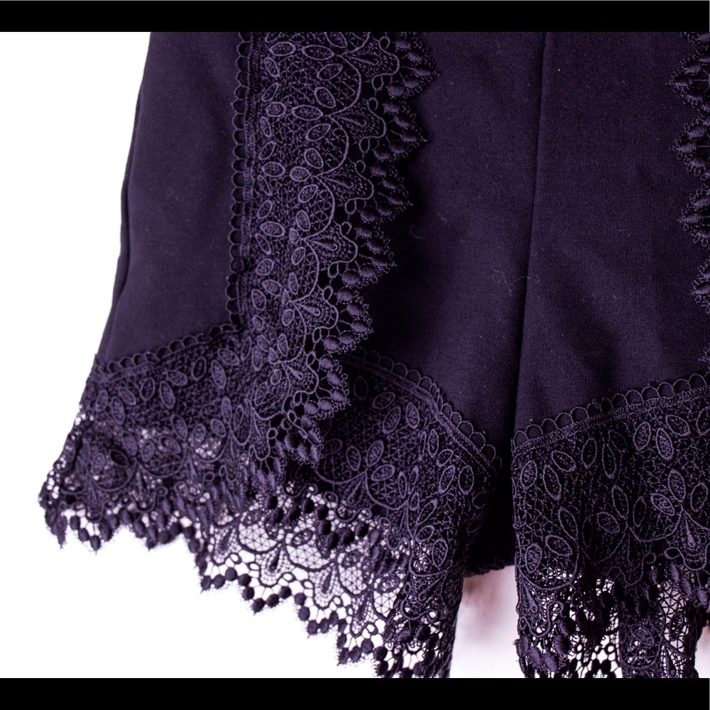 ❌SOLD❌ Topshop black lace high waist shorts - Picture 5 of 7